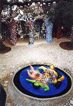 tarot garden courtyard