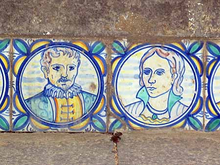 Heads design on tiles