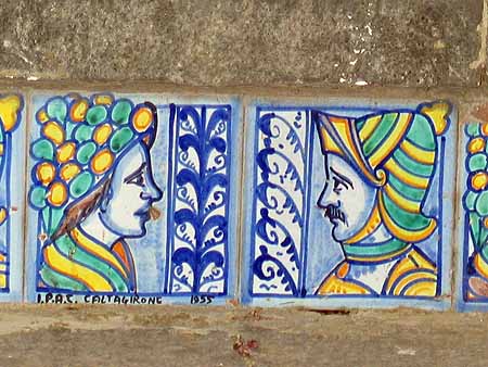 Heads design on tiles