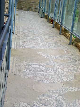 peristyle corridor