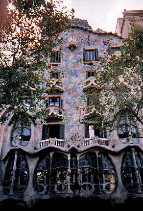 casa batllo barcelona. Gaudi#39;s Casa Batllo, Barcelona